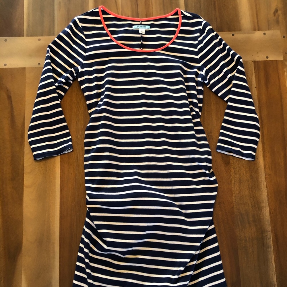 Old Navy Maternity Dress